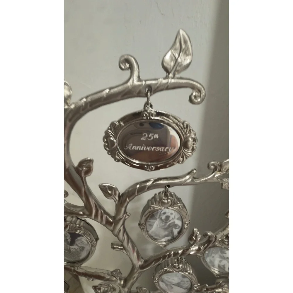 Things Remembered Family Tree 12 Hanging Photo Frames 25th Anniversary Silver